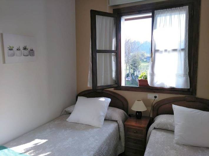 Casa de vacaciones para 5 personas, con terraza además de jardín y vistas, Se admiten mascotas en Costa Oriental Asturiana - 2