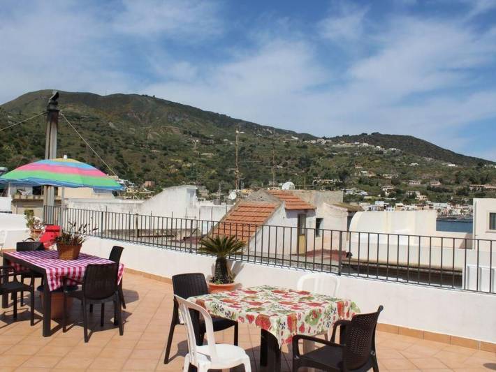 Gîte pour 2 personnes, avec terrasse, animaux acceptés à Lipari