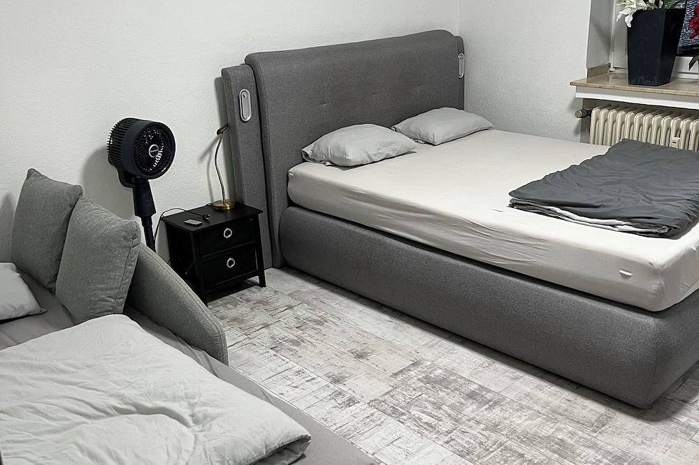 Ganze Wohnung, 75m2 großes Apartment mit Balkon mitten im Herzen der Stadt Aachen in Aachen, Rheinland