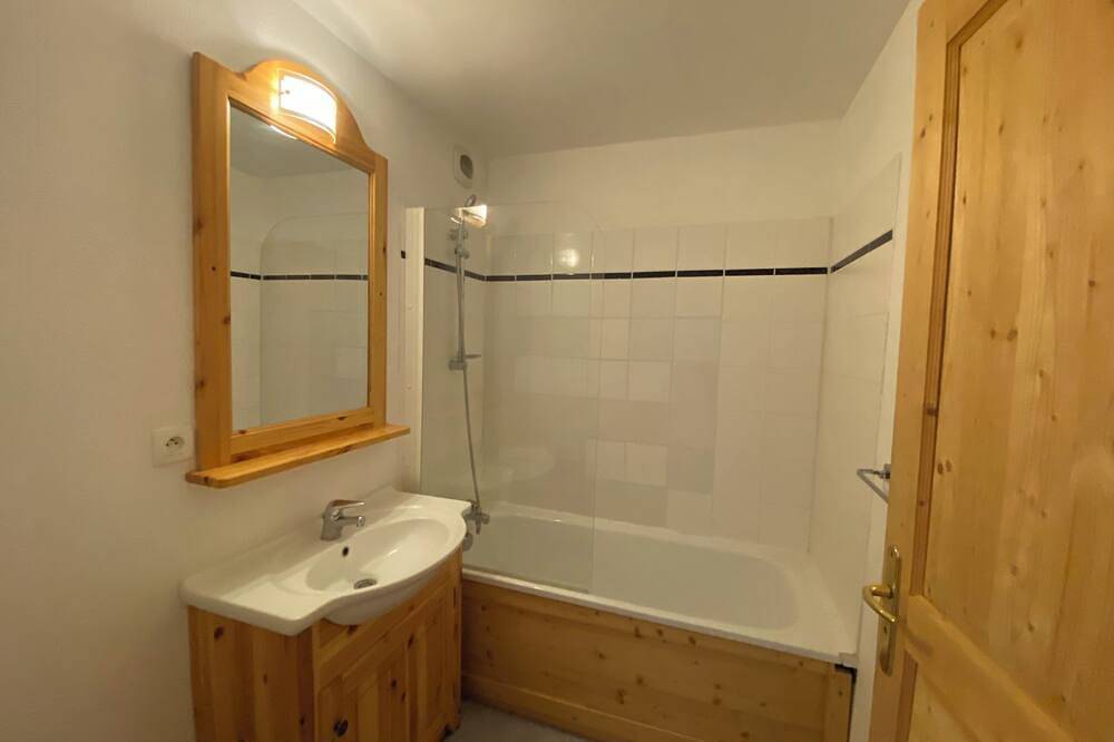 Entire apartment, Travelski home classic - La Fontaine du Roi in Saint-Jean-d'Arves, Saint-Jean-de-Maurienne region