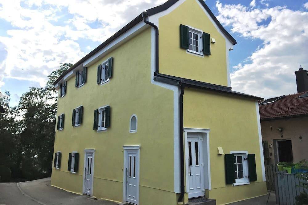 Ganze Wohnung, Appartement Haus am Eck, Eg, 40qm, 1 Schlafzimmer, Wlan in Altötting, Landkreis Altötting
