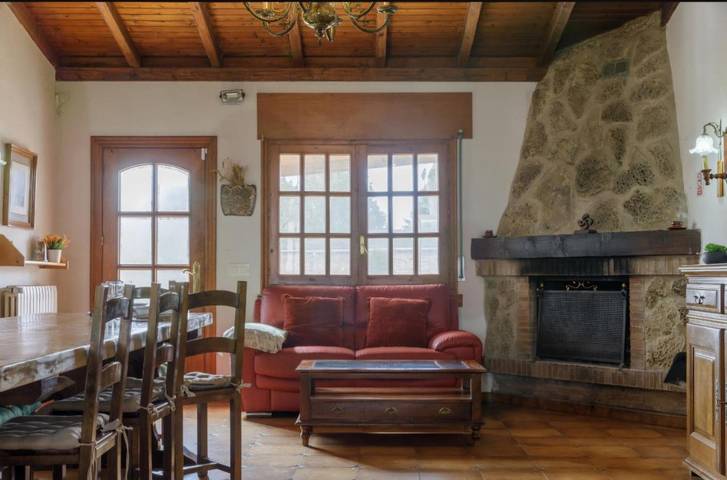 Maison de campagne pour 6 personnes, avec vue et jardin à Valtierra