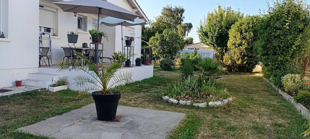 Gîte pour 6 personnes, avec Terrasse et Jardin à Saint-Sulpice-de-Royan