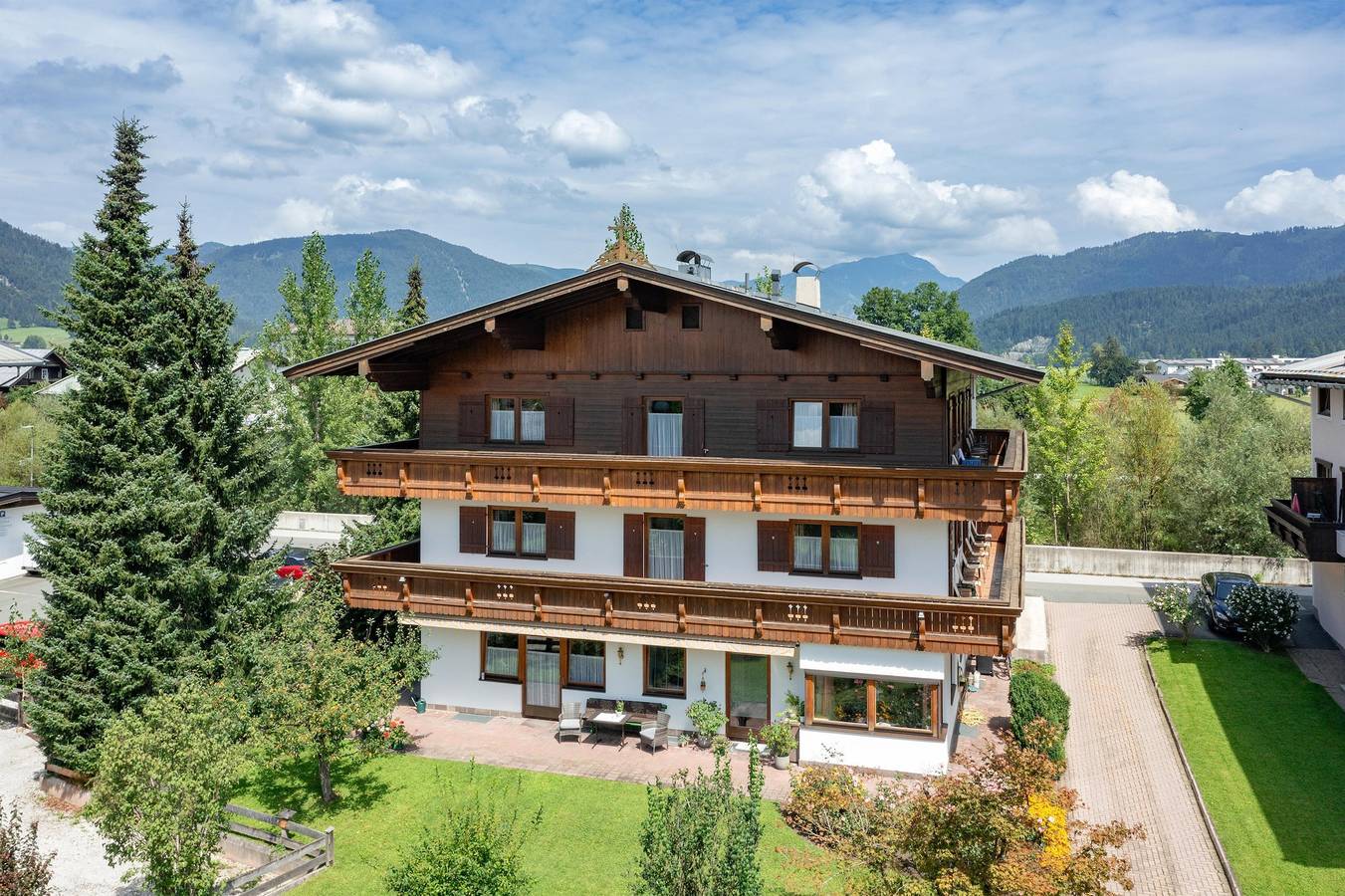 Einzelzimmer, Dusche, Wc, Balkon in Sankt Johann in Tirol, Kitzbüheler Alpen