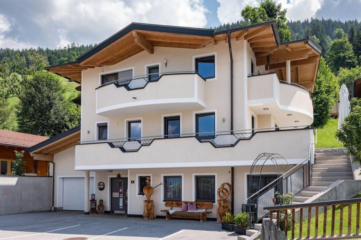 Ferienwohnung für 4 Personen, mit Balkon und Terrasse