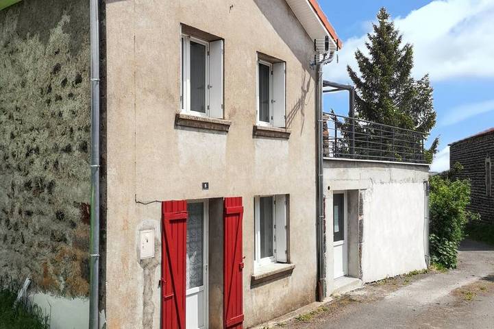 Location de vacances pour 4 personnes, avec piscine à Vergezac