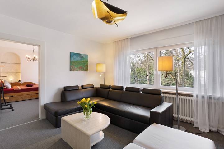 Ferienwohnung für 5 Personen, mit Balkon und Garten
