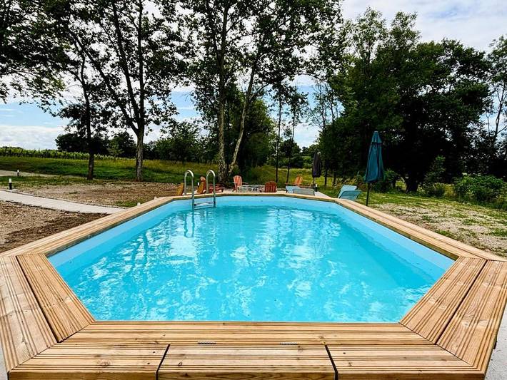 Location de vacances pour 6 personnes, avec vue ainsi que piscine et jardin, animaux acceptés à Vérac - 4