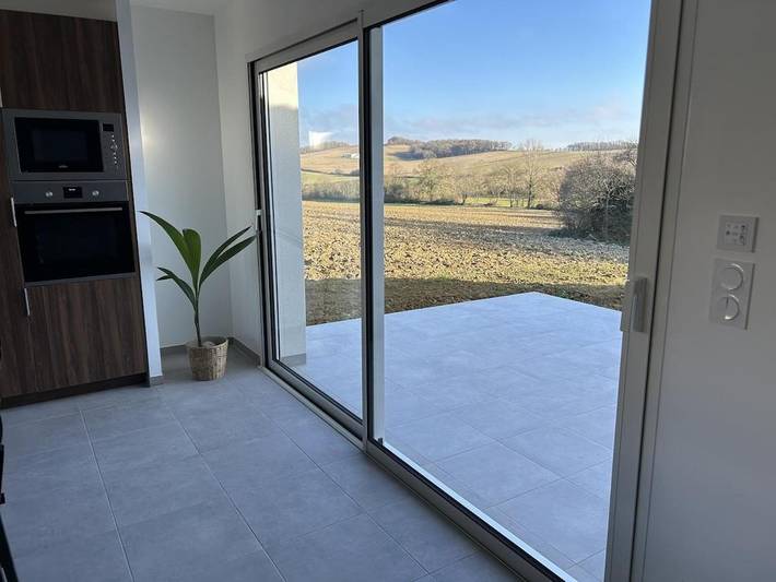 Location de vacances pour 10 personnes, avec vue et terrasse dans Lias - 4