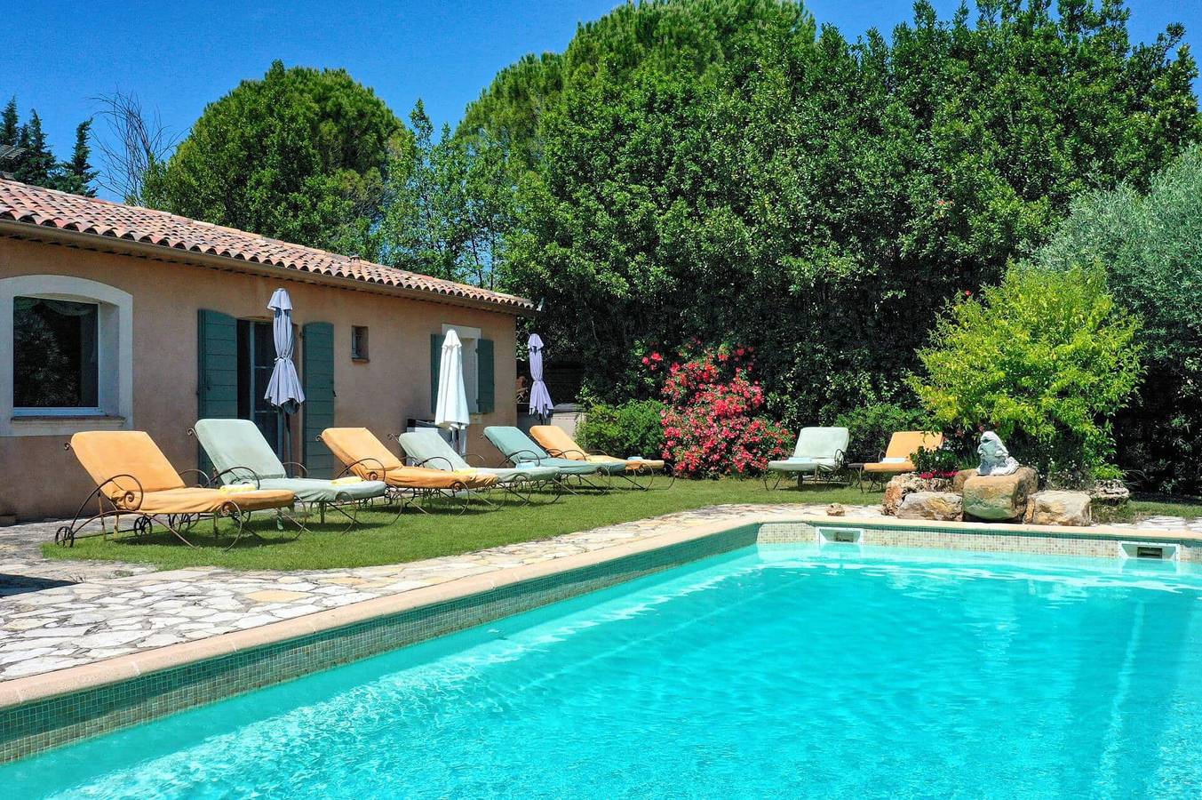 Villa Jas Fontaine by Villa Plus in Lorgues, Region de Draguignan