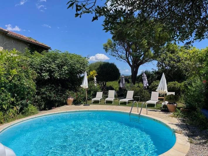 Chambre d’hôte pour 2 personnes, avec piscine ainsi que vue et jardin, animaux acceptés à Orange - 3