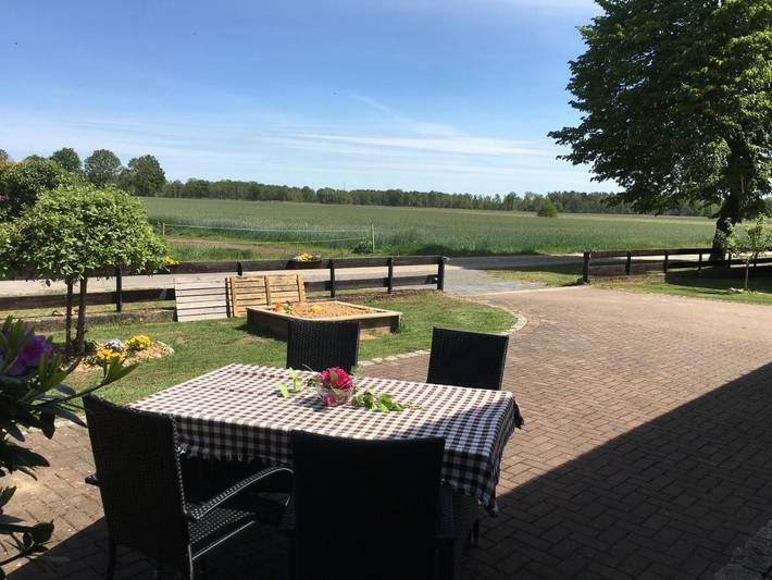 Ferienwohnung für 6 Personen, mit Terrasse und Garten sowie Ausblick in Trebel - 4