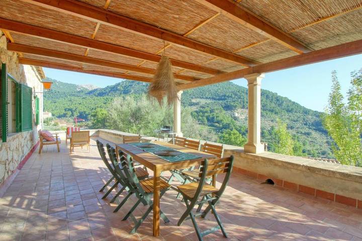 Finca mit Hund für 8 Personen, mit Balkon und Terrasse sowie Garten und Ausblick in Valldemossa