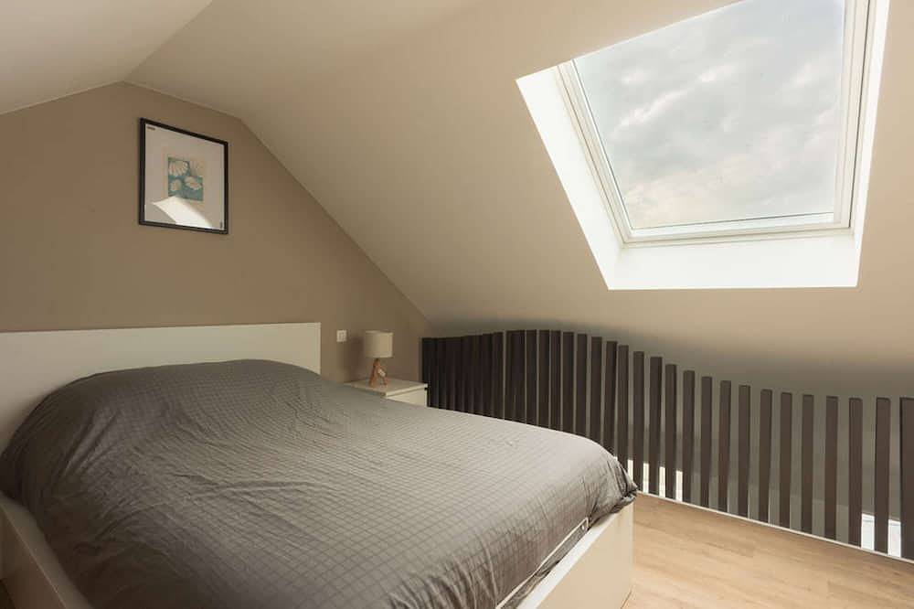Appartement entier, ★★★ Duplex contemporain traversant proche Spa ★★★ in Saint-Quentin, Aisne