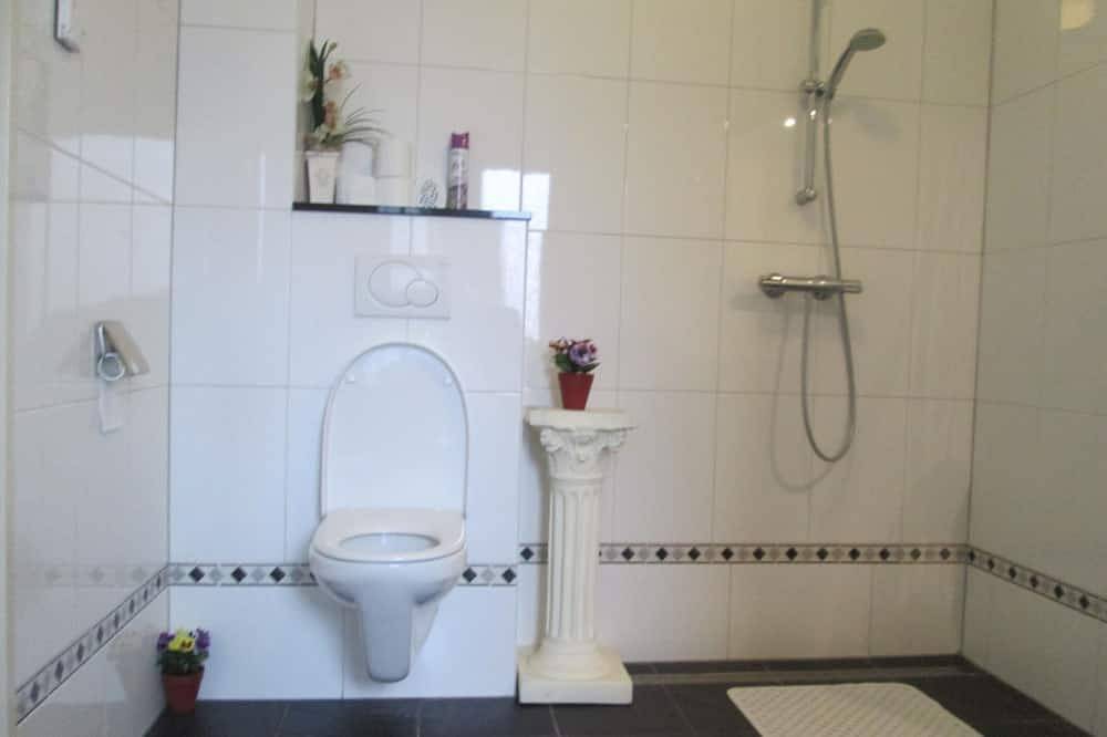 Neu !! House, mit herrlicher Aussicht über Wasser und Ackerland, 10 Minuten nach Amsterdam in Gouwzee