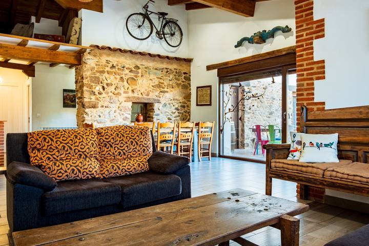 Casa rural para 16 personas, con jardín, Se admiten mascotas en Provincia de Salamanca - 3