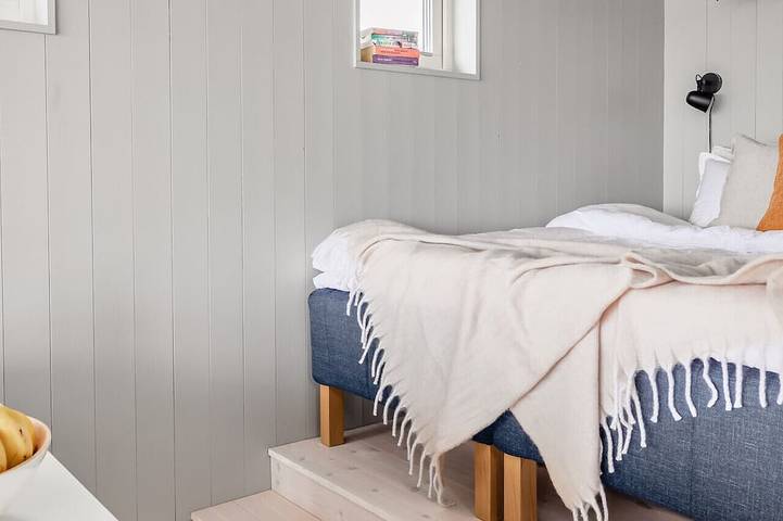 Waterfront home with own beach in Vaxholm in Vaxholm, Archipel de Stockholm