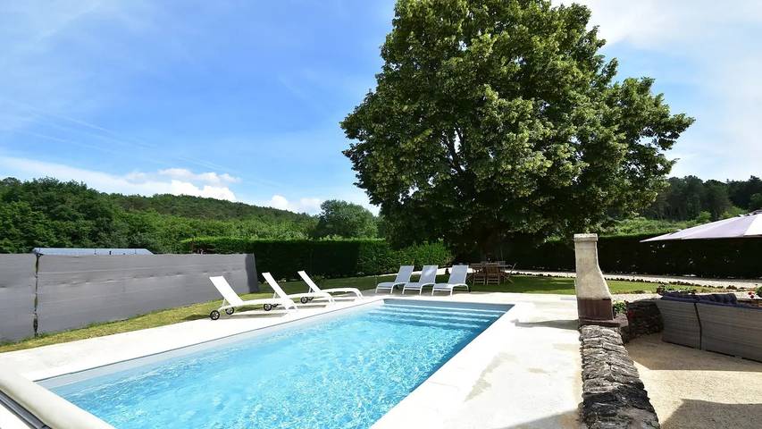 Location de vacances pour 6 personnes, avec jardin et piscine à Saint-Léon-sur-Vézère - 4