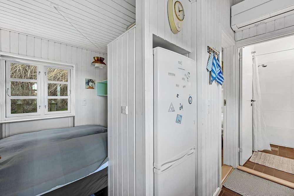 2 bedroom pet friendly home in Ulfborg in Fjand, Nissum Fjord