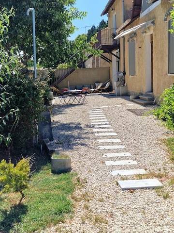 Gîte pour 5 personnes, avec piscine et jardin, animaux acceptés à Saint-Andiol