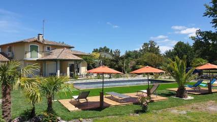 Maison d’hôte pour 4 personnes, avec jardin ainsi que piscine et vue à Parentis-en-Born