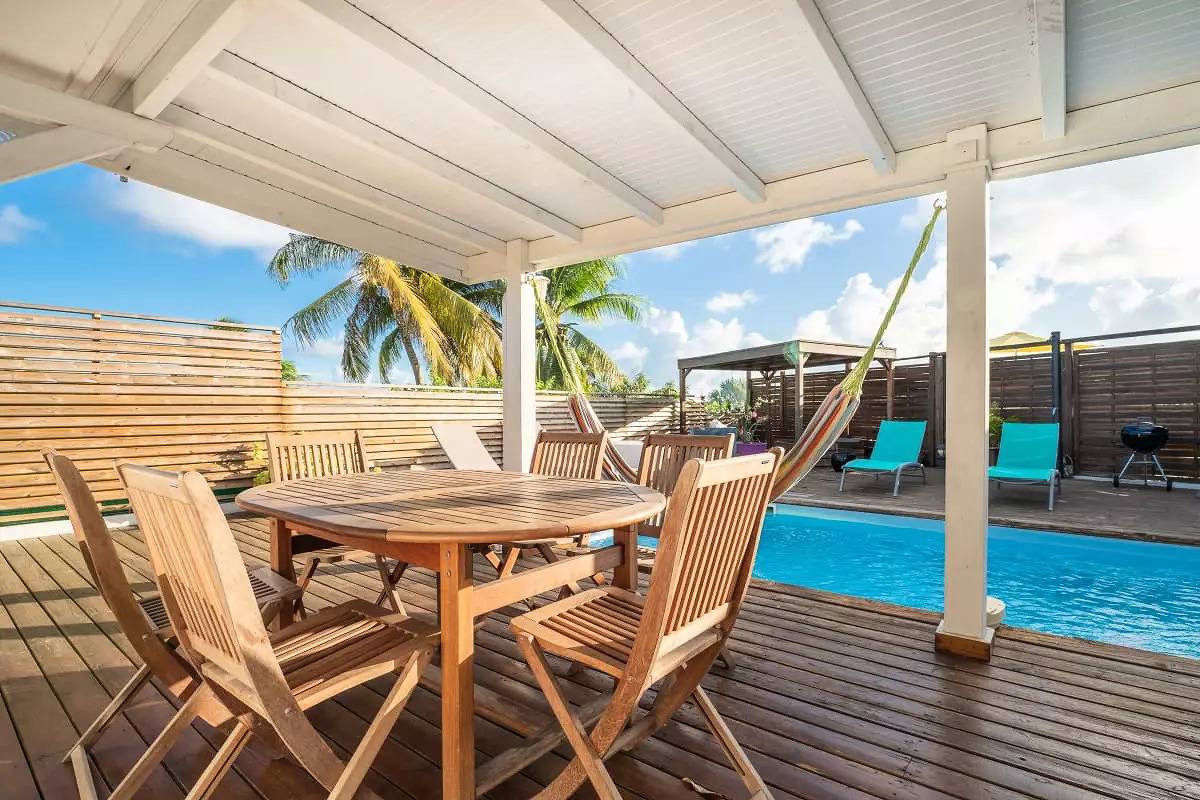 Houses & Villas for 4 People in Saint-François, Guadeloupe (Caribbean)