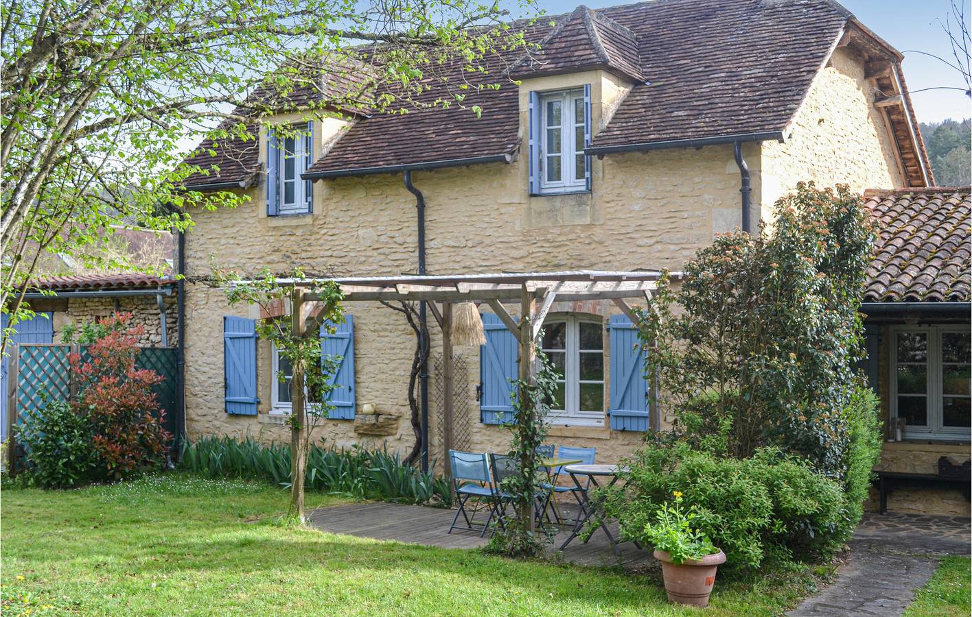 Location De Vacances pour 4 Personnes dans Saint-Léon-sur-Vézère, Périgord Noir