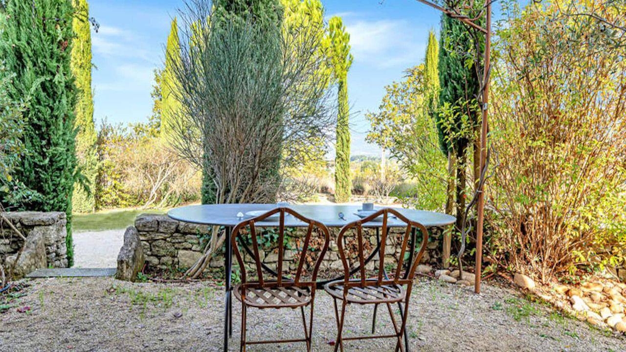 Entire holiday apartment, Ferienwohnung für 2 Personen (33 m²) in Commune d'Oppède in Oppède, Parc naturel régional du Luberon