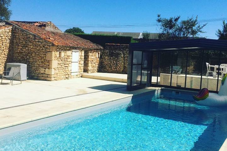 Location de vacances pour 9 personnes, avec terrasse et jardin dans La Grimaudière