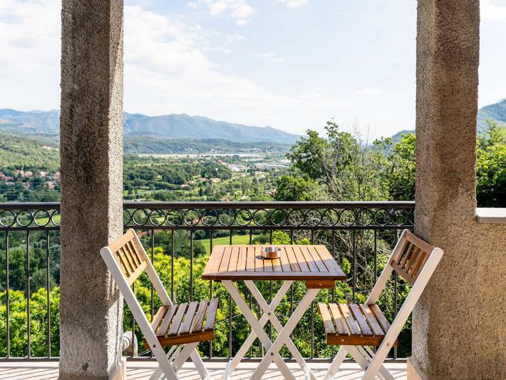 Ferienhaus für 4 Personen, mit Terrasse und Garten sowie Ausblick