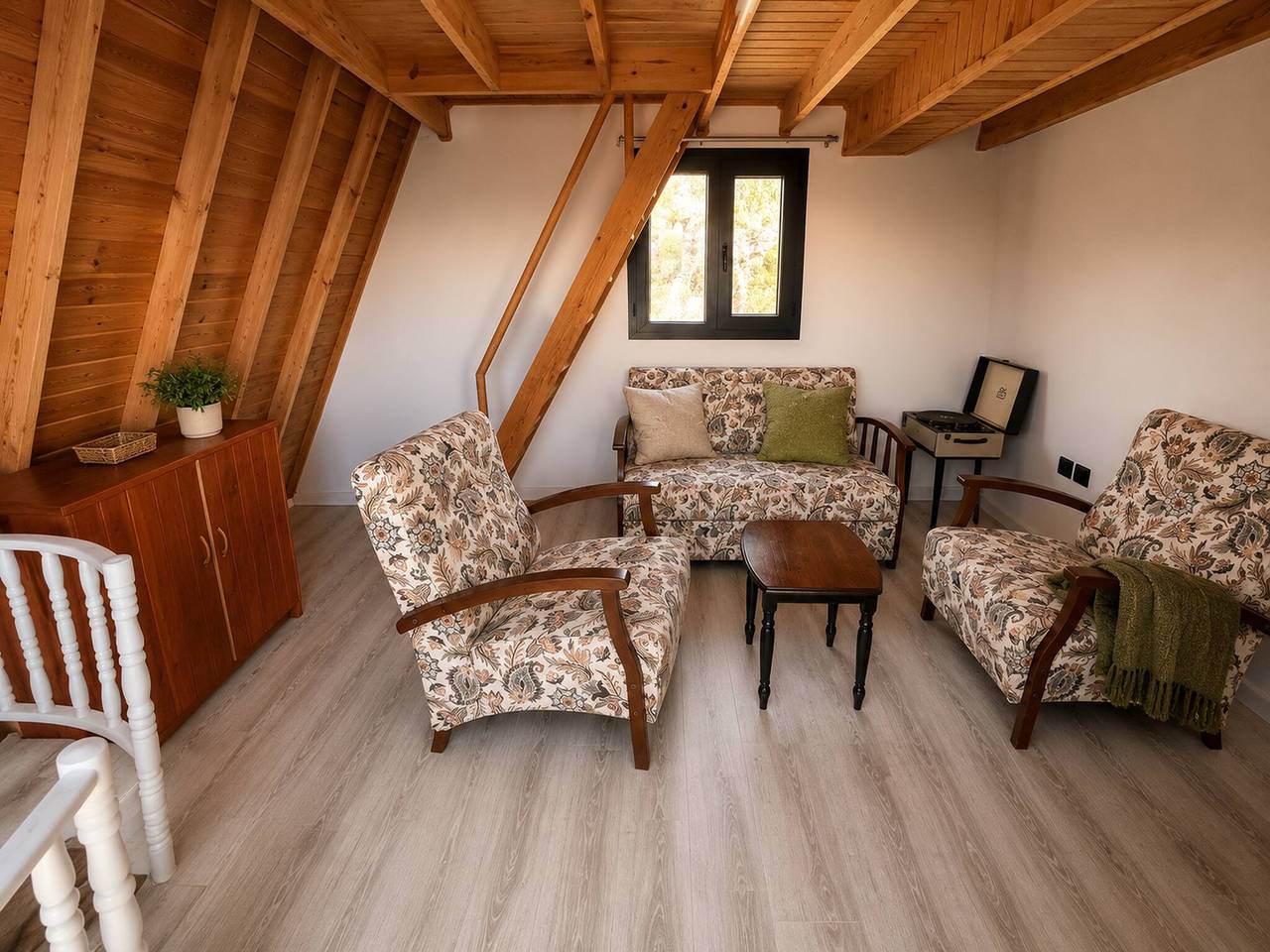 Privater Holzbungalow mit herrlichem Meerblick in Türkische Ägäis