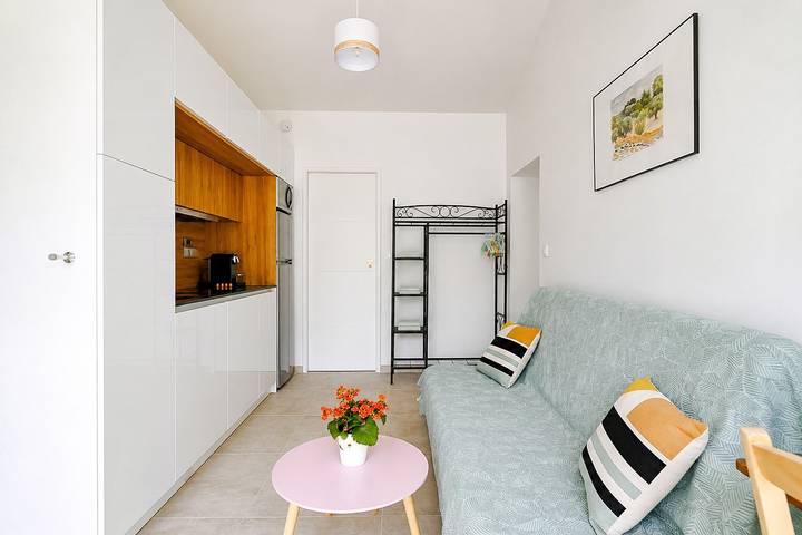 Hel studio-lejlighed, Studio "Jk" with Private Terrace and Wi-Fi in Roquevaire, Middelhavskysten (Frankrig)