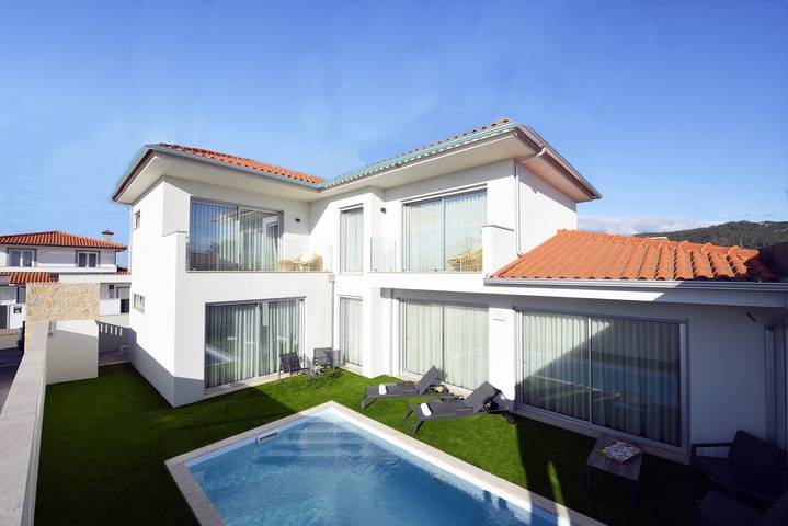 Location de vacances pour 8 personnes, avec Balcon et Jardin à Esposende
