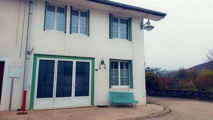 Gîte pour 5 personnes, animaux acceptés dans Charix