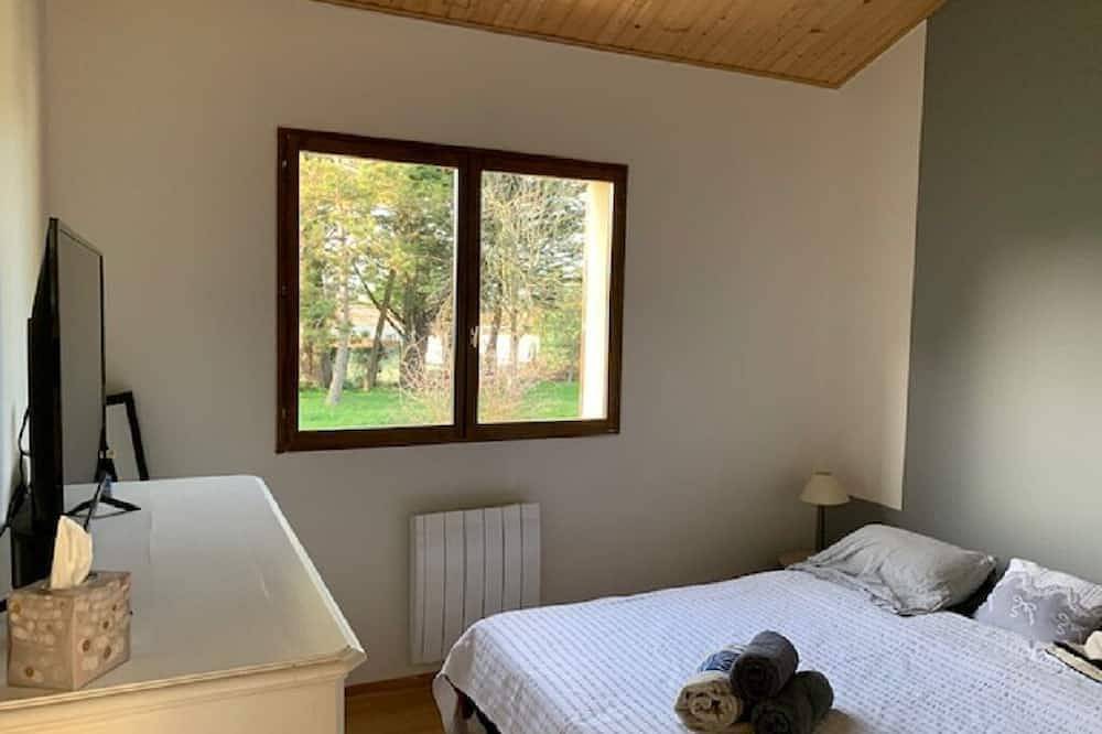 Villa with heated pool near the sea in Jard-sur-Mer, Vendée