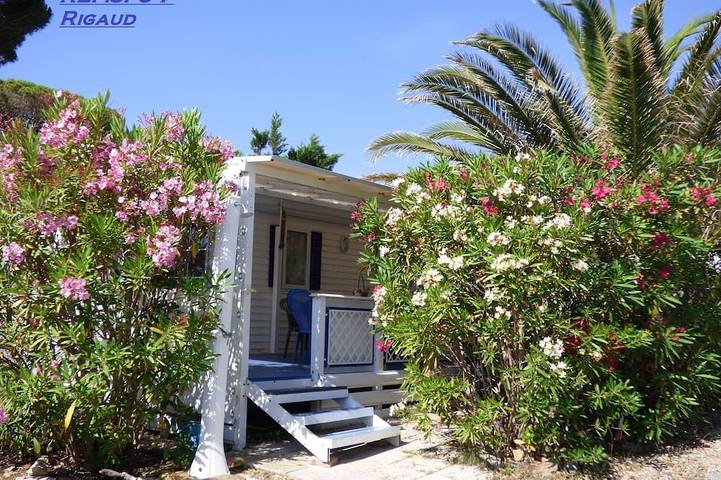 Mobilhome Kon Tiki seaside in Pampelonne, Ramatuelle
