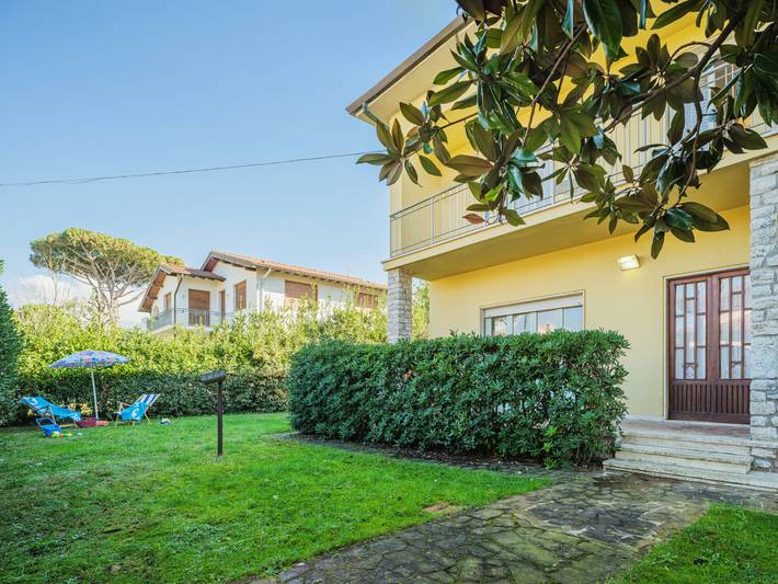 Ferienwohnung für 6 Personen, mit Terrasse und Garten in Marina di Pietrasanta - 3