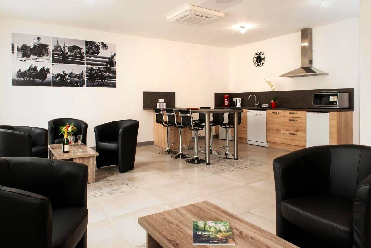 Appartement entier, Appartement Duplex Totalement Meublé et Équipé in Lignières, Saint-Amand-Montrond