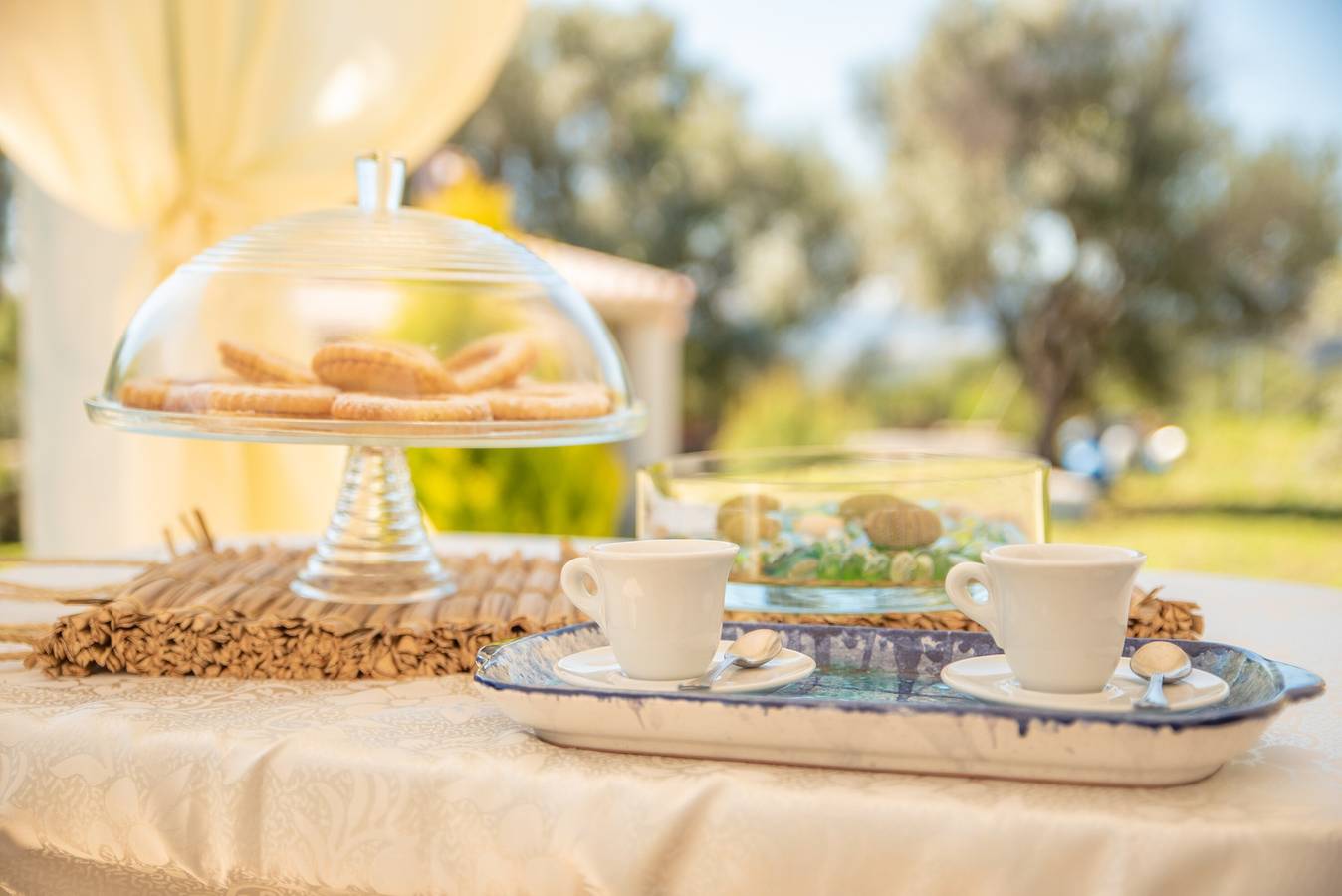 Appartement entier, Appartement de vacances avec grand espace extérieur ; places de parking disponibles in Oniài, Golfe d'Orosei