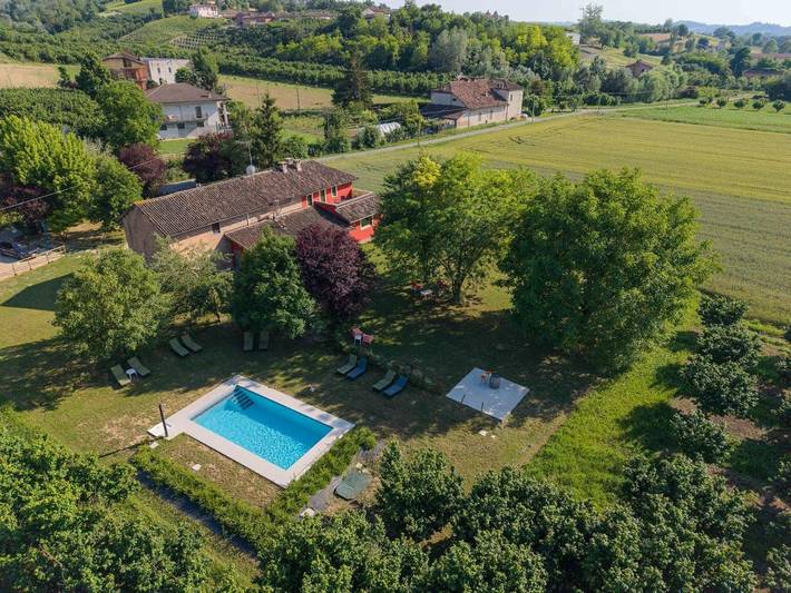 Chambre d’hôte pour 3 personnes, avec vue ainsi que jardin et piscine, animaux acceptés