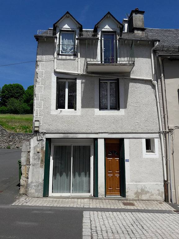 Maison de village aux Pays des Volcans d'Auvergne in Condat, Parc naturel régional des Volcans d'Auvergne