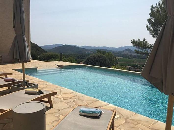 Apartamento de vacaciones para 3 personas, con jardín además de vistas y piscina - 1