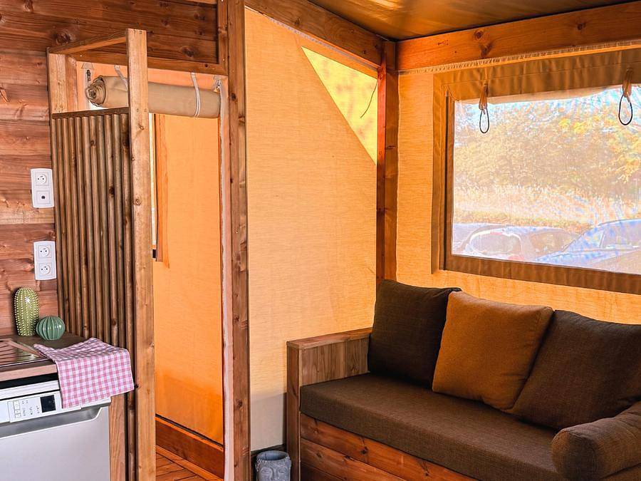 Flower Camping La Plage - Glamping tent 5 persons - Cotton Flower Confort canvas cabin 28m² (2 bedrooms) + Tv + covered terrace 16m² 4/5 pers. in Treignac, Tulle region