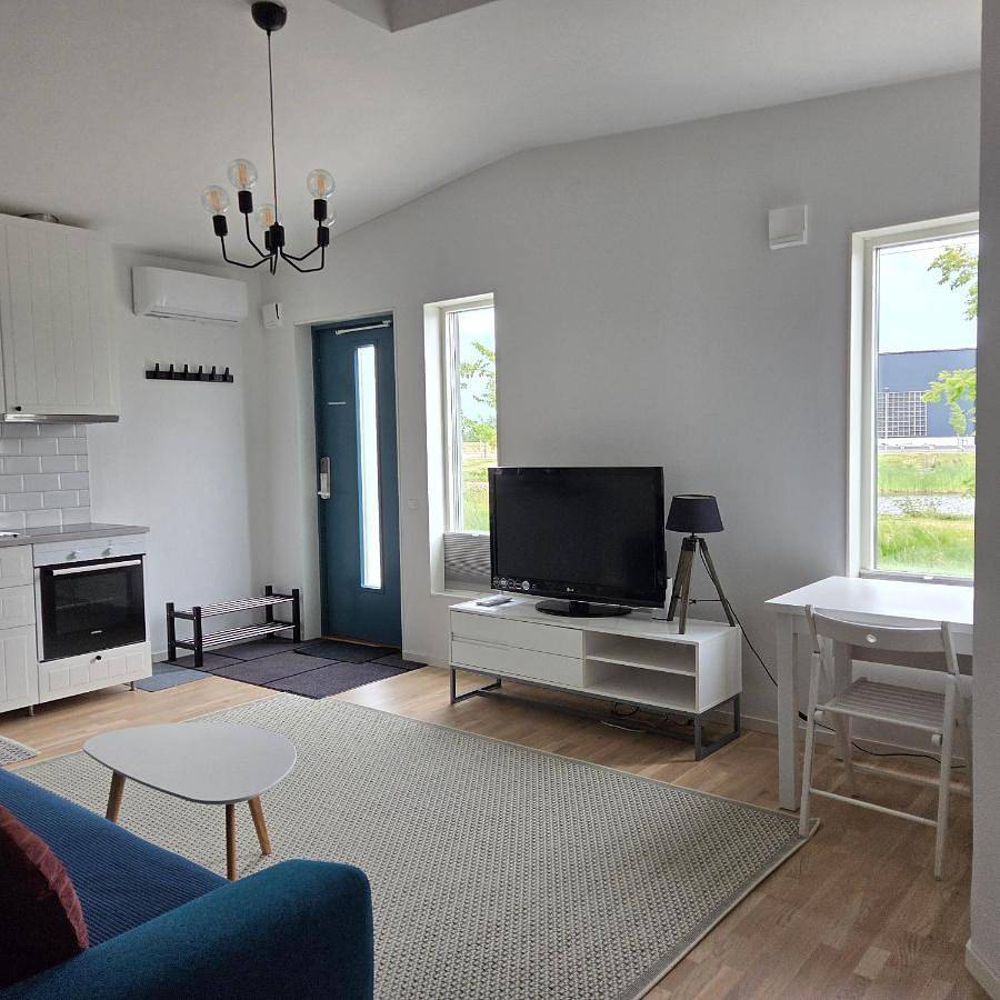 Hel lägenhet, Tiny Home in a Tiny Town in Staffanstorp, Svenska Östersjön