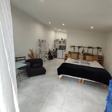 Gîte pour 2 personnes, avec terrasse à Castelnau-le-Lez