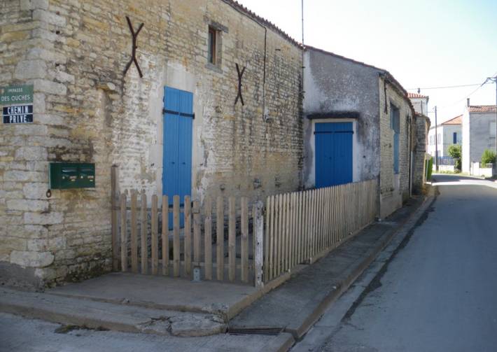 Gîte pour 6 personnes, avec terrasse à Saint-Hilaire-la-Palud - 2