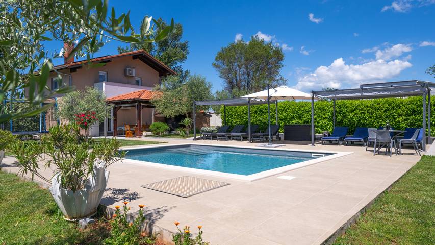 Villa pour 10 personnes à Loborika