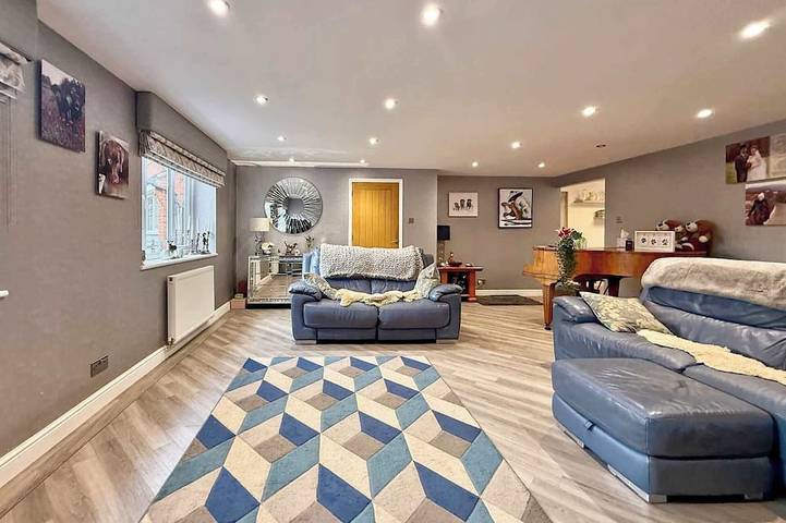 Vacation rental for 6 people, with yard in Springfield (Chelmsford)