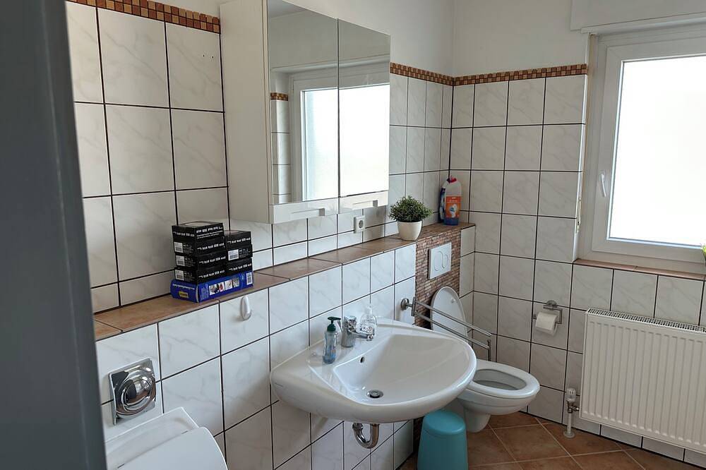 Ganze Wohnung, Apartment mit 2 Schlafzimmer Nähe Uni am Fuße des Pfälzer Waldes in Kaiserslautern, Saar-Nahe-Bergland