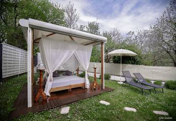 Gîte pour 2 Personnes dans Lissac-et-Mouret, Massif central, Photo 2